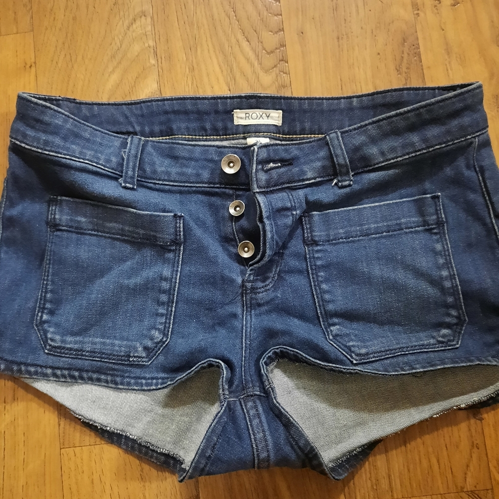 Roxy sz27/4 jean button up booty shorts